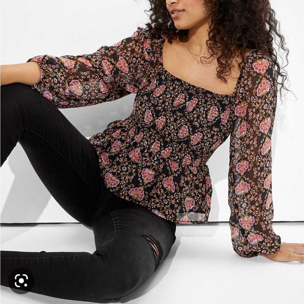 American eagle smocked square neck top